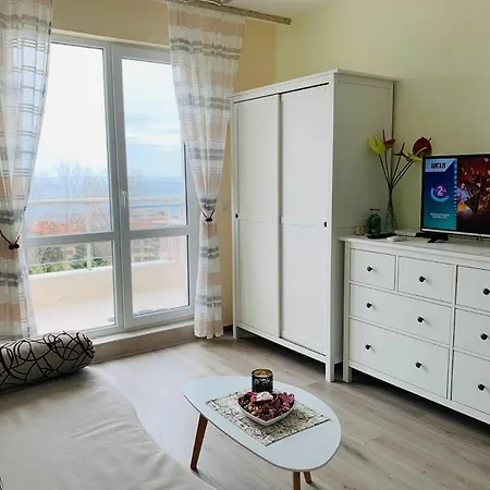 Apartman Kiwi Gardens *