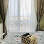 Kiwi Gardens ביאלה