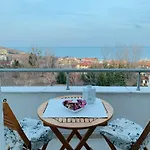 Kiwi Gardens דירה