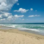 Kiwi Gardens ביאלה