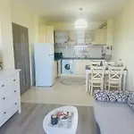 Kiwi Gardens ביאלה