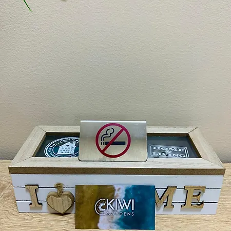 Kiwi Gardens